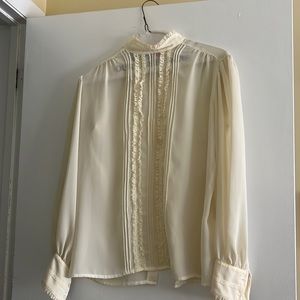 Beautiful, feminine blouse, off-white lovely under a suit